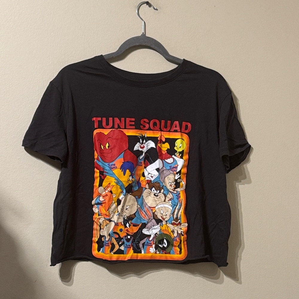 Cropped Black Space Jam Tune Squad Looney Tunes Characters Graphic T-Shirt sz xl
